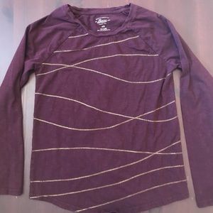 G.H. Bass & Co Long-sleeve Women’s Tee with Gold Thread Embellishment